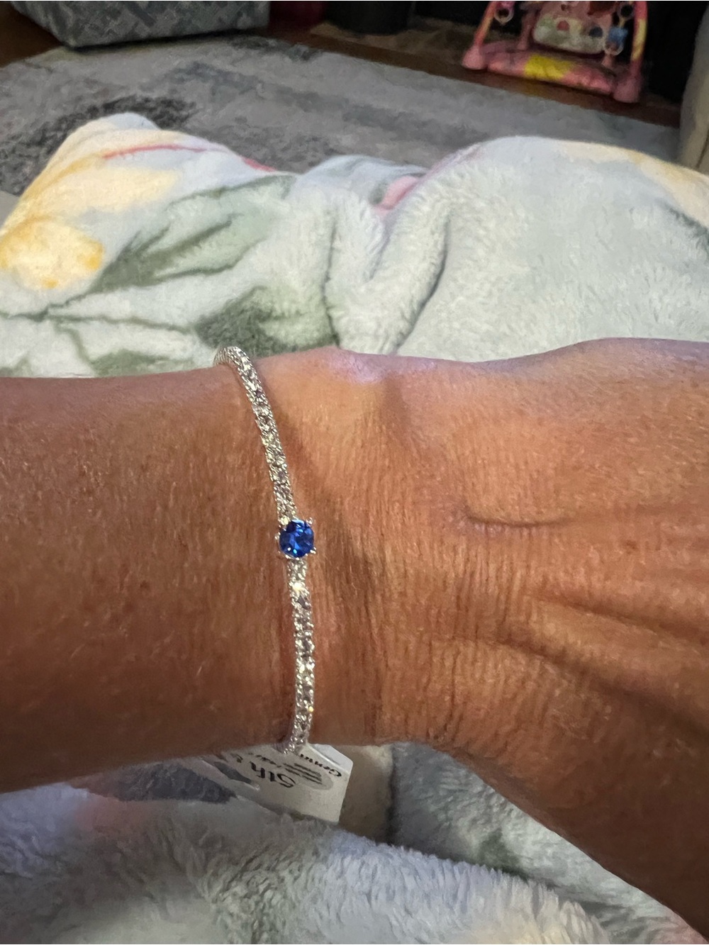 Elegant Silver Bracelet with Blue Gemstone